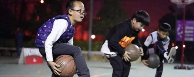 业余爱好者如何在智能场馆提升篮球技能_0
